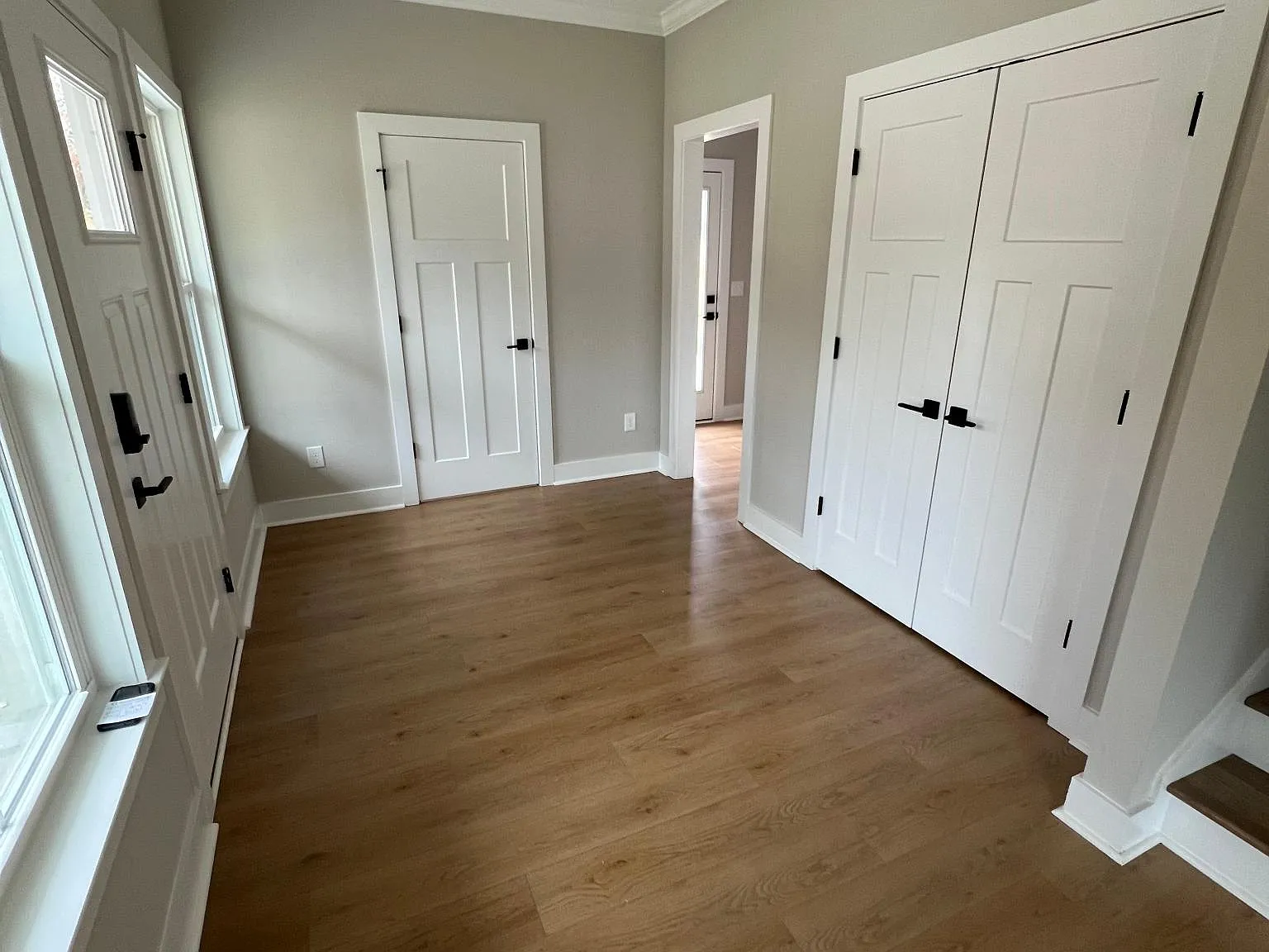 3 bed, 2.5 bath, 2015 sqft, $2,250 — Photo 3