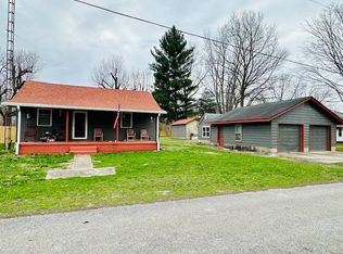 600 S Pleasant St, Hutsonville, IL 62433