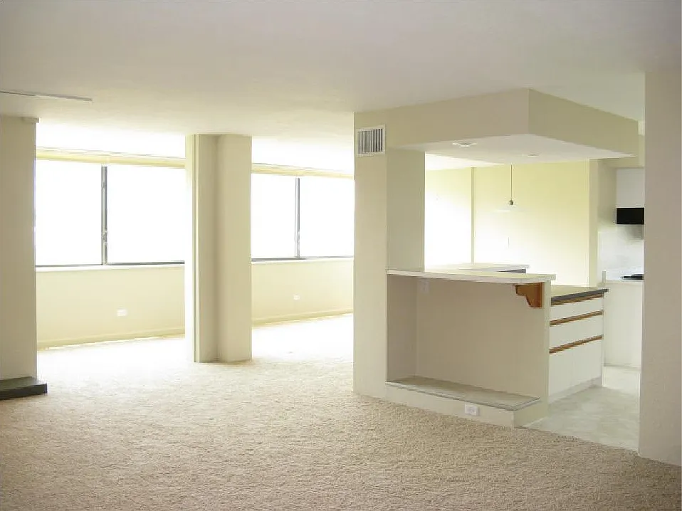 3 bed, 1904 sqft, $2,750 — Photo 3