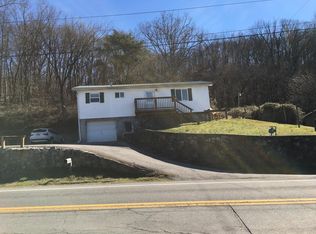 1398 Charleston Rd, Poca, WV 25159