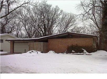 2nd image of 1007 Kendalwood St NE