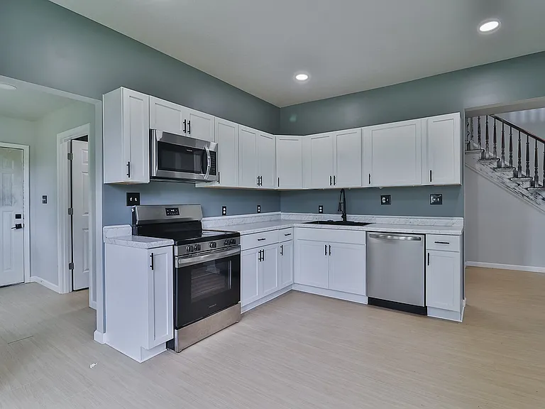 412 W Kibby St — Photo 18
