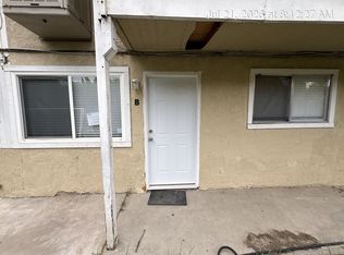 315 NE 3rd Ave #D-A, Visalia, CA 93291