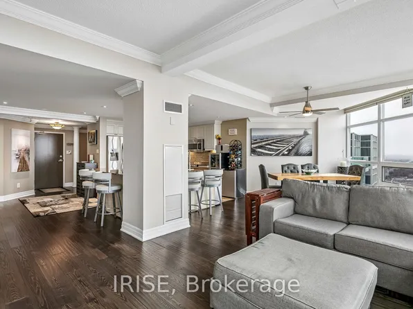 9 George St N #Penthouse 01, Brampton, ON L6X 0T6