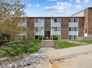 808 Benton Dr APT 14, Iowa City, IA 52246