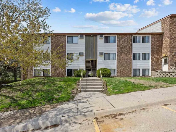 808 Benton Dr APT 14, Iowa City, IA 52246