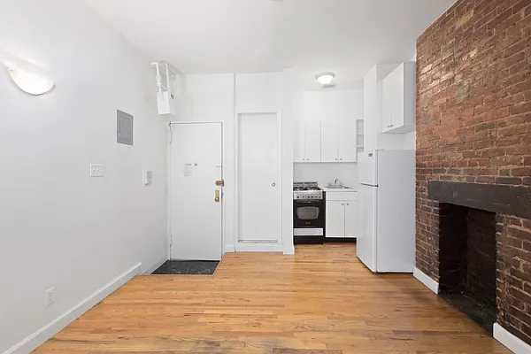 Rented by Compass | media 8