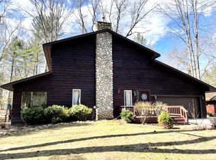 6995 Huntington Dr, Oscoda, MI