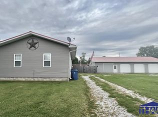 3239 N 25th St, Terre Haute, IN 47804