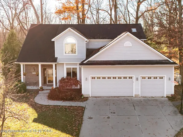 6708 English Oak Dr, East Lansing, MI 48823