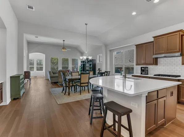 902 Catalina Ln, Austin, TX 78737