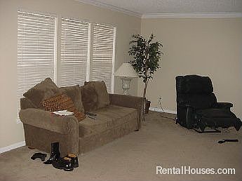 3rd image of 6411 Caymus Dr