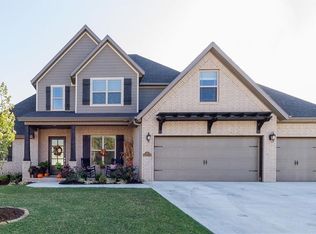 103 SW Highland Rd, Bentonville, AR 72712
