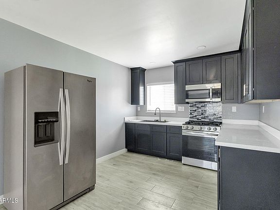 3rd image of 219 W PASEO Way