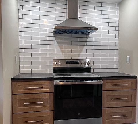 4th image of 1315 Granger Ave #2