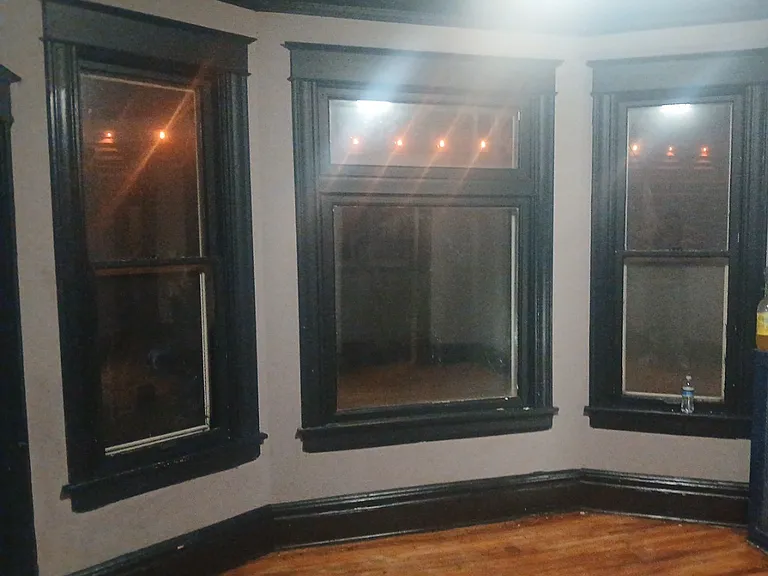 1043 Conway St — Photo 6