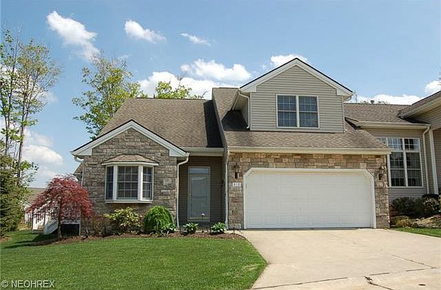 1st image of 316 Cobblestone Dr