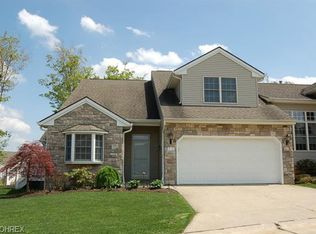 316 Cobblestone Dr, Mayfield, OH 44143