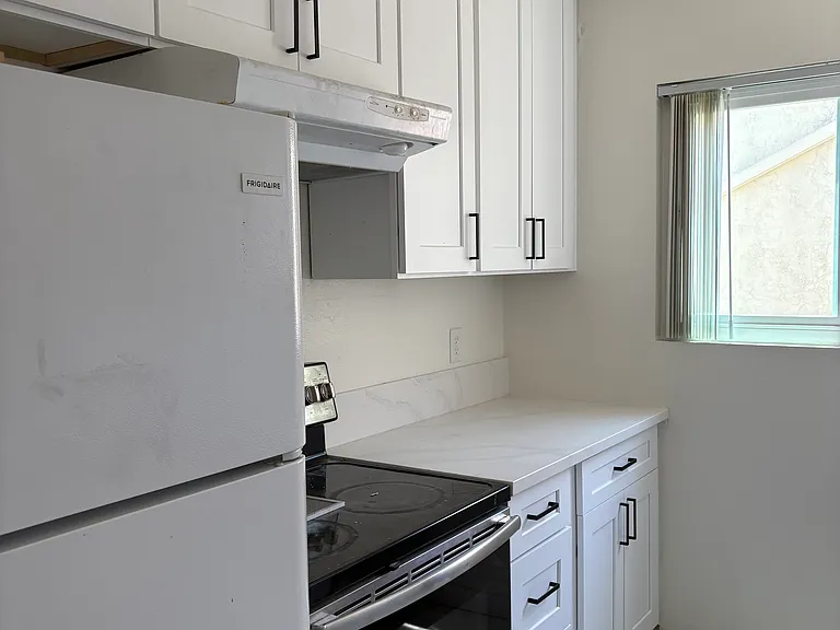2920 Briarwood Rd #I12 — Photo 2