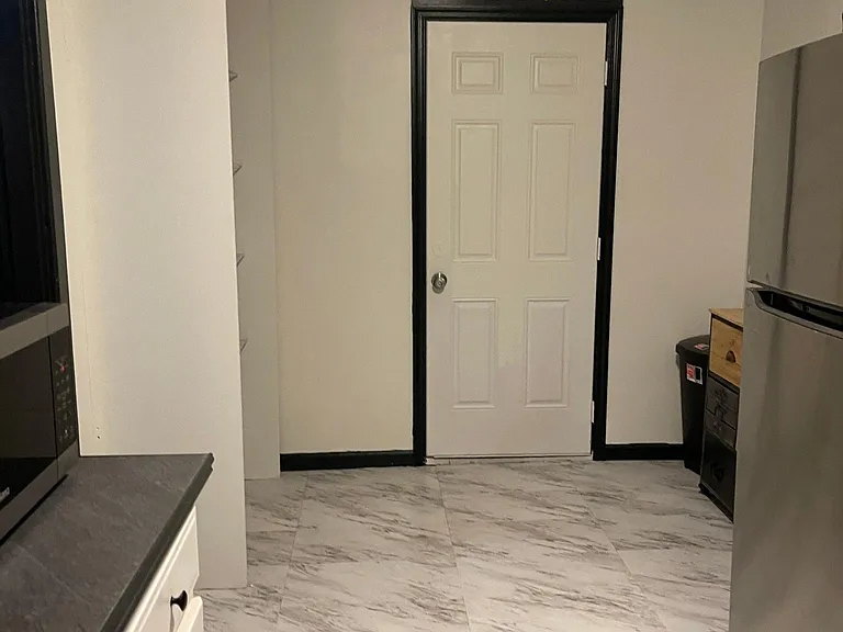363 Groves Ct #W — Photo 18