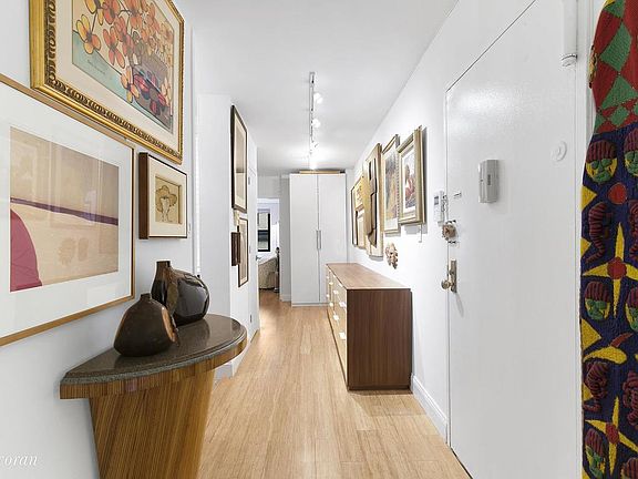 3rd image of 371 West St #1B