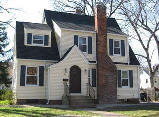 42 Wexford St, Springfield, MA 01118