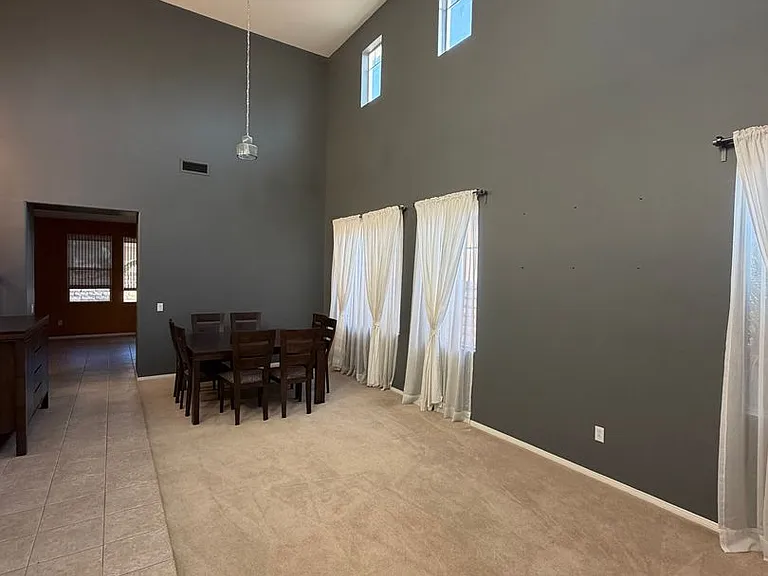 4912 Borders St — Photo 8