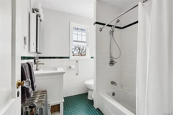 Sold by Douglas Elliman | media 11