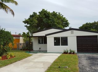 1950 NE 174th St, North Miami Beach, FL 33162