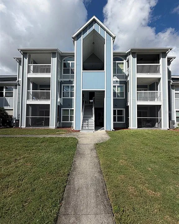 2592 Grassy Point Dr #112