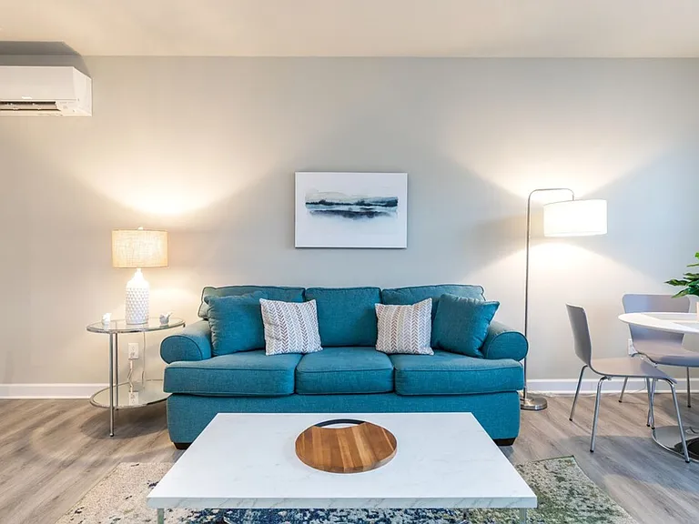 Solara Luxury Apartments — Photo 45
