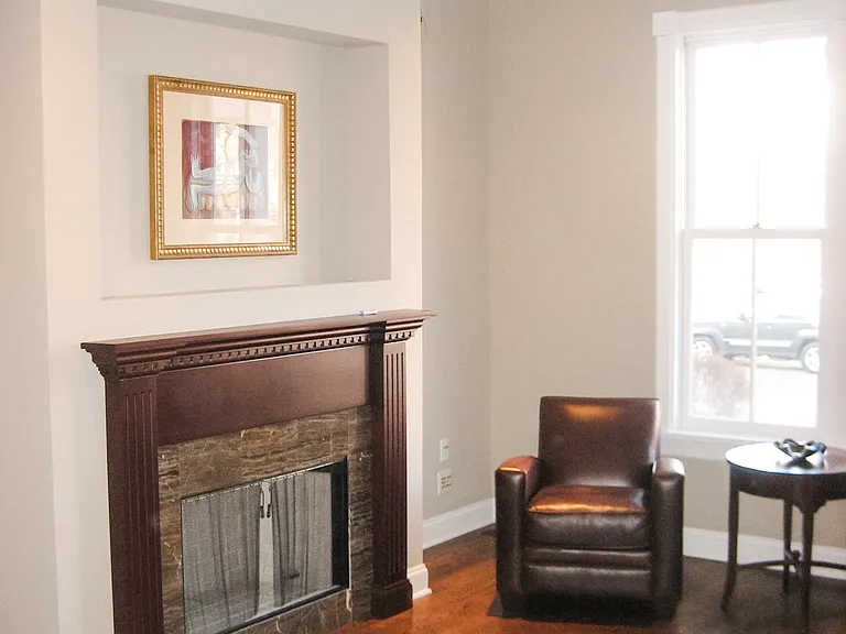 3319 N Southport Ave — Photo 9