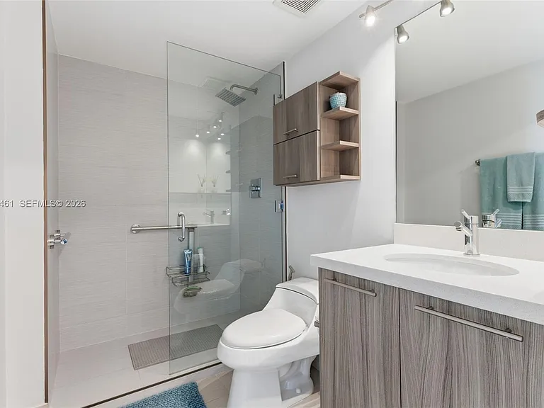 6700 Indian Creek Dr #502 — Photo 26