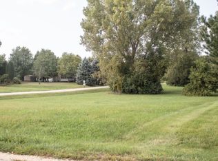 104 Columbia St NW, Poplar Grove, IL 61065