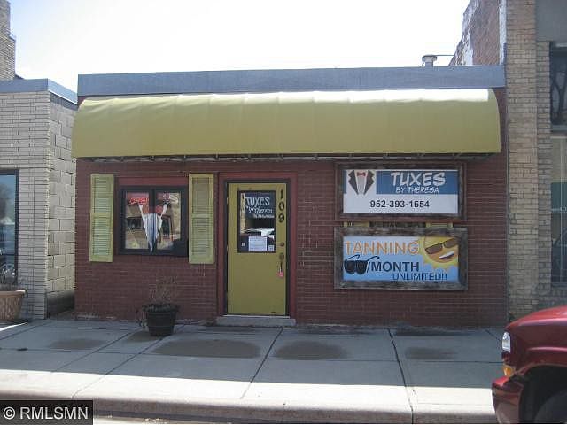 2nd image of 109 E Main St