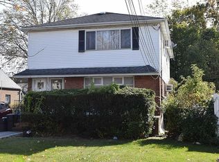 241-16 147th Ave, Rosedale, NY 11422