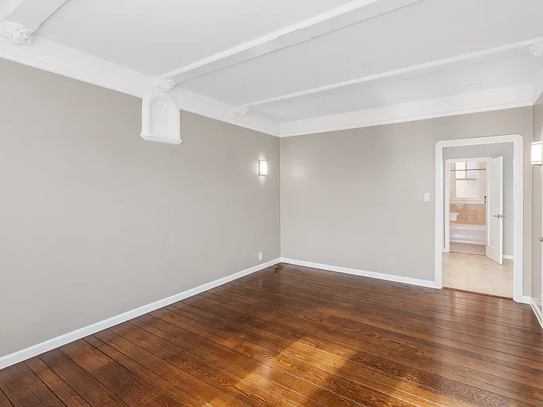 1640 Kirkham St #5 — Photo 3
