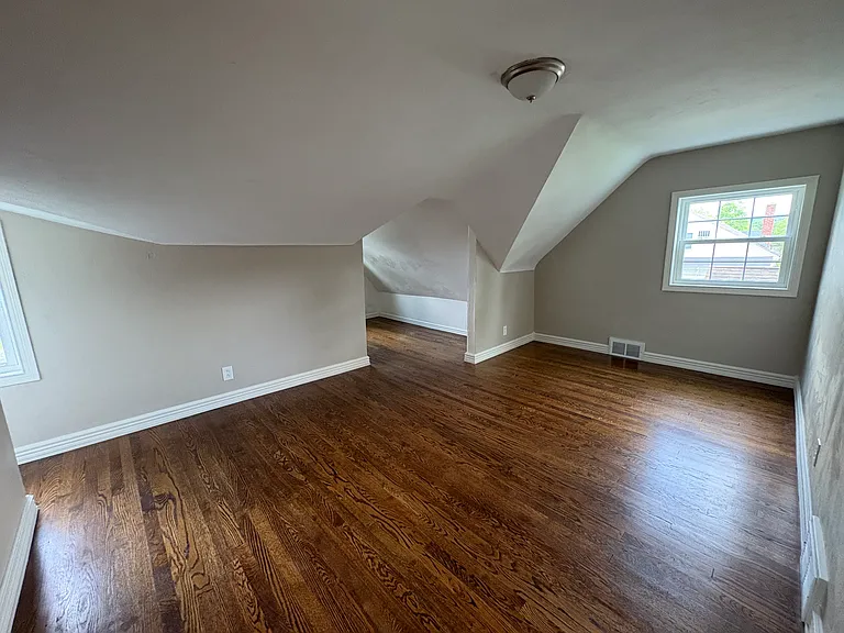 308 Vandervort Ave — Photo 11