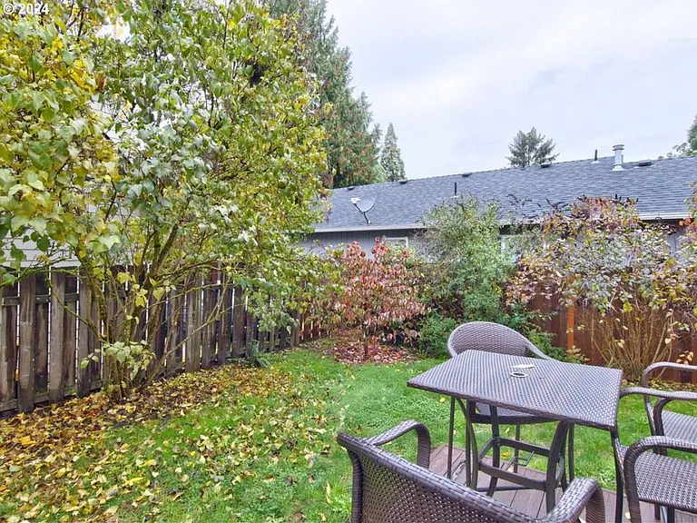 309 W Sherman St #A — Photo 25