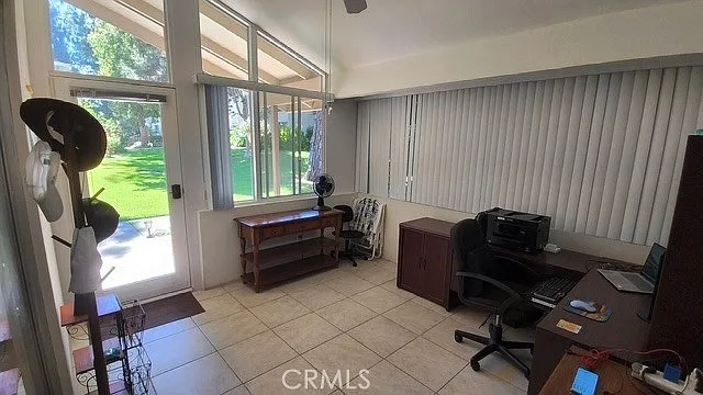 2 bed, 850 sqft, $2,700 — Photo 4