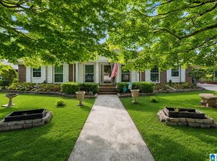 1213 Vine St, Anniston, AL 36207