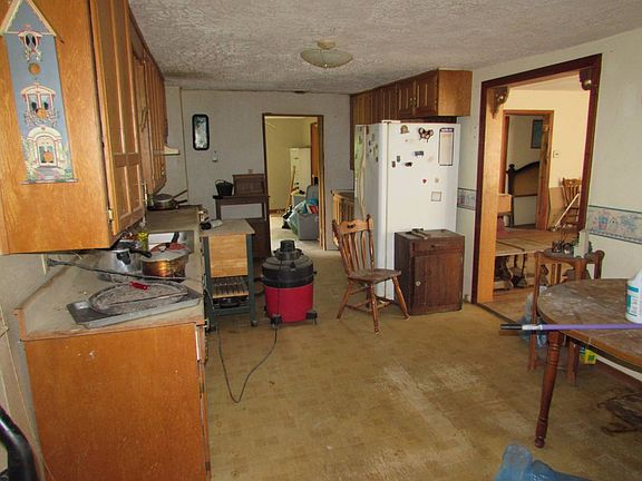 4th image of 2084 W County Road 250 N