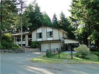 1st image of 795 NE Pinecrest Dr