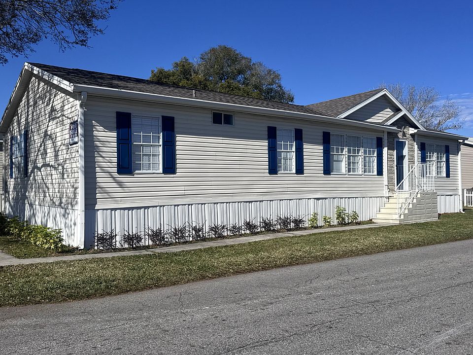 1st image of 154 Bedford Ct #154