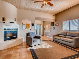 11 Lauro Rd, Santa Fe, NM 87508