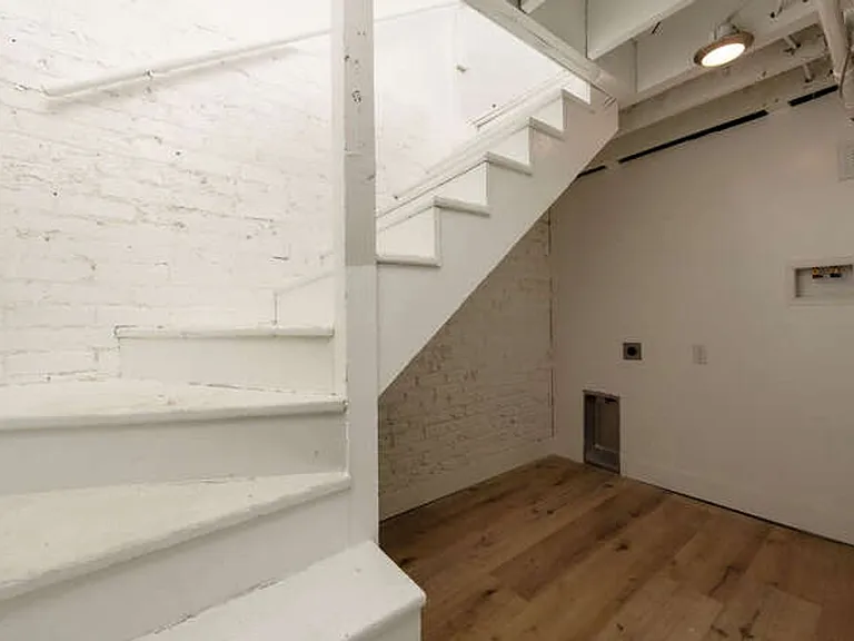 87 C St — Photo 31