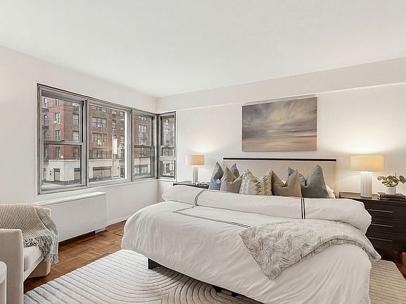 4th image of 175 W 13th St APT 2D