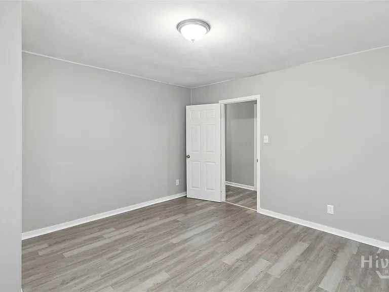 1224 E Bolton St — Photo 15