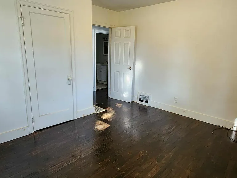 Bedroom #1
