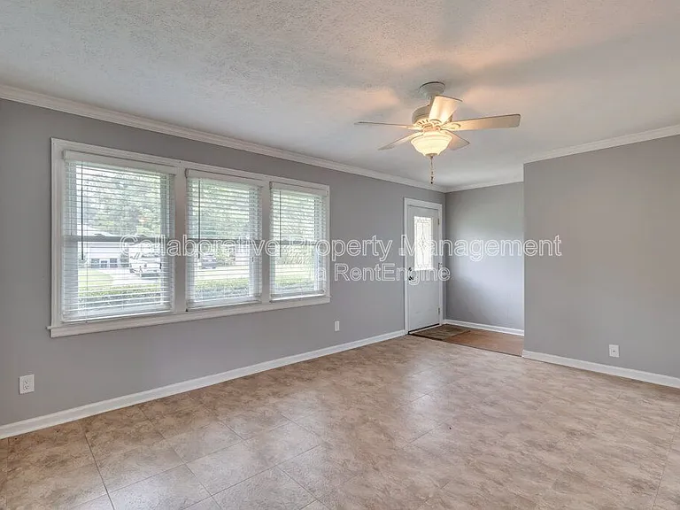 319 Tanglewood Rd — Photo 12